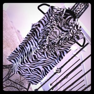 💥Zebra ruffle V-neck tank